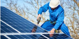 Installation Maintenance Panneaux Solaires Photovoltaïques à Jaux